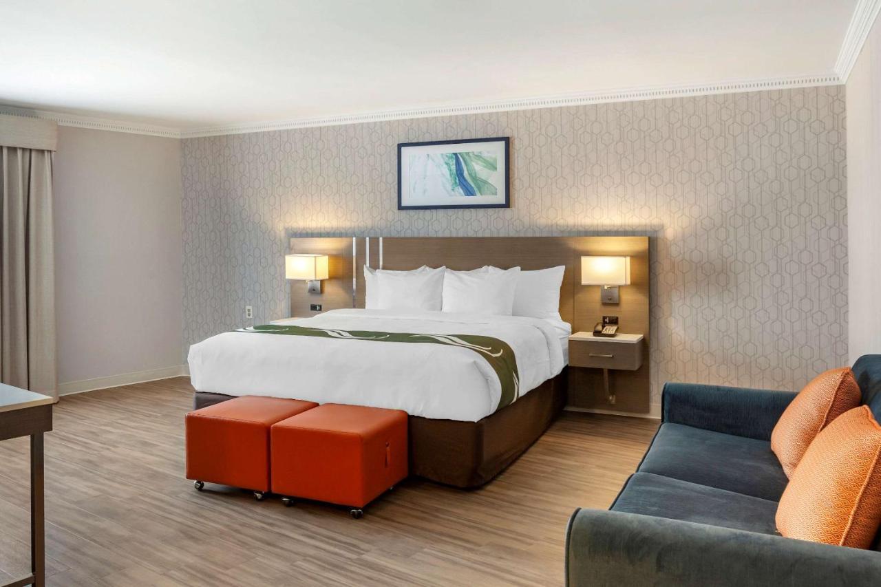 Quality Inn Airport West Місісаґа Екстер'єр фото