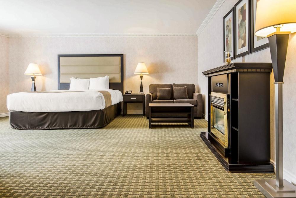 Quality Inn Airport West Місісаґа Екстер'єр фото