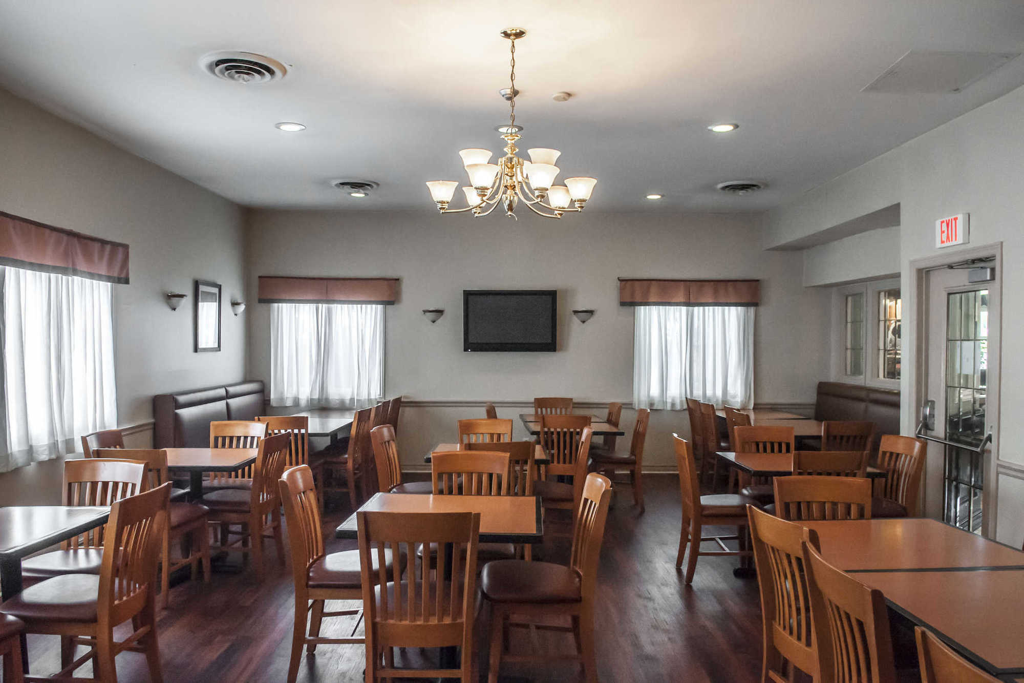 Quality Inn Airport West Місісаґа Зручності фото