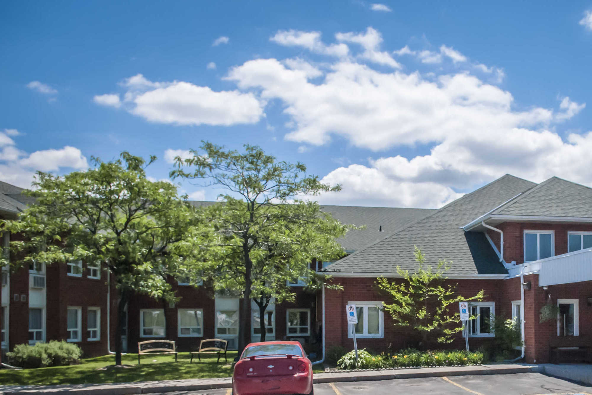 Quality Inn Airport West Місісаґа Екстер'єр фото